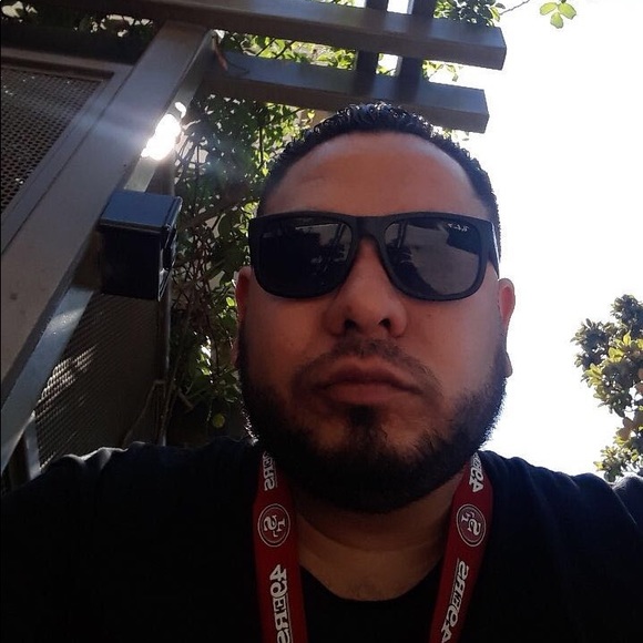 Meet your Posher, Robert - Picture 2 of 2